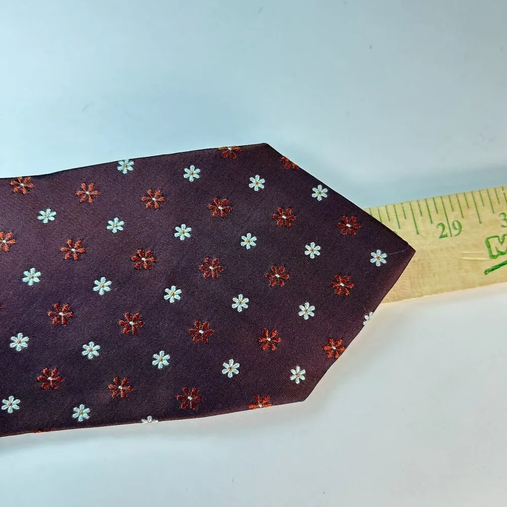 J. Crew Men's NWOT Brown with Light Brown White Floral 100% Silk Tie